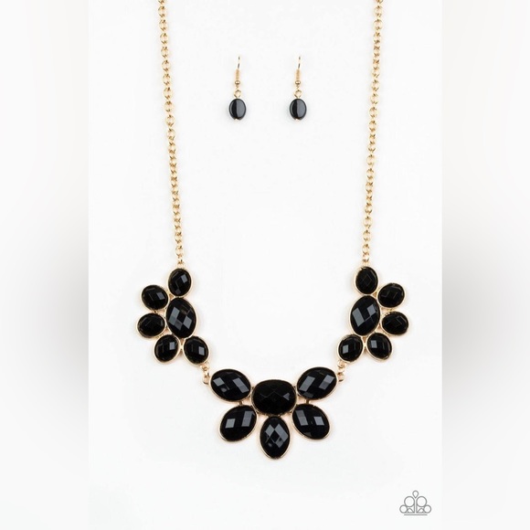 NWOT Black & Gold “Flair Affair” Necklace - Picture 2 of 9